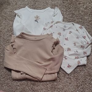 H&M Kids Bodysuits - Cream and White Floral